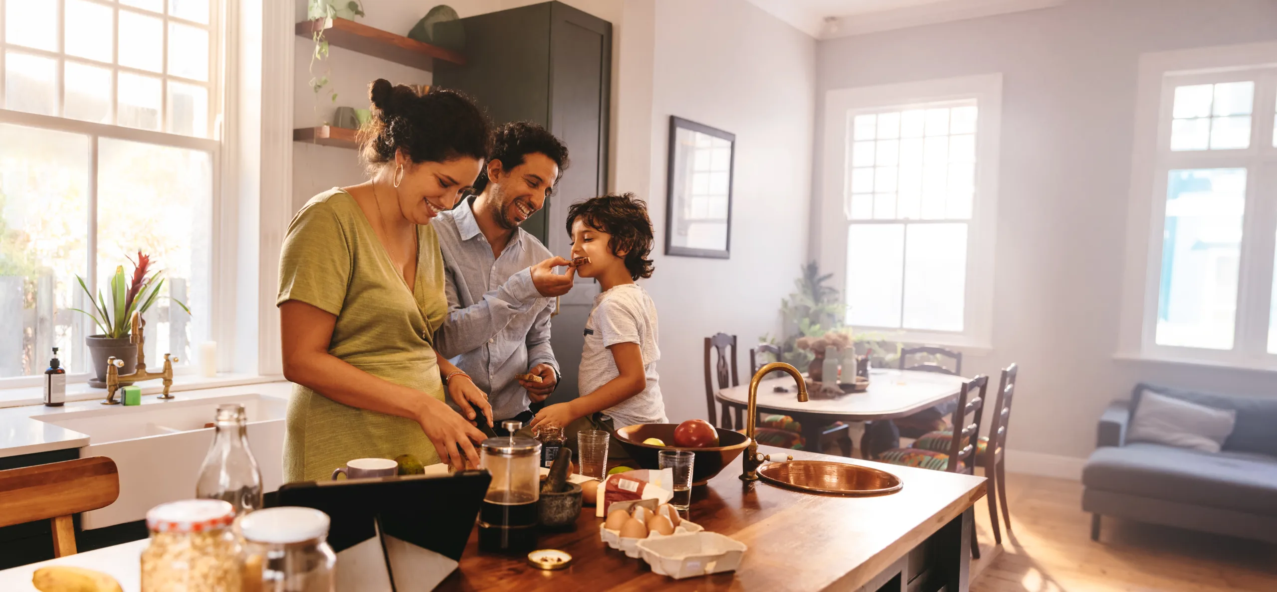Familia na cozinha